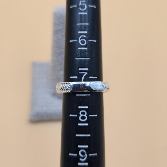 Size 7.25 Sterling Silver Quality Large Oval Cubic Zirconia Ring A4514 - Picture 7 of 9